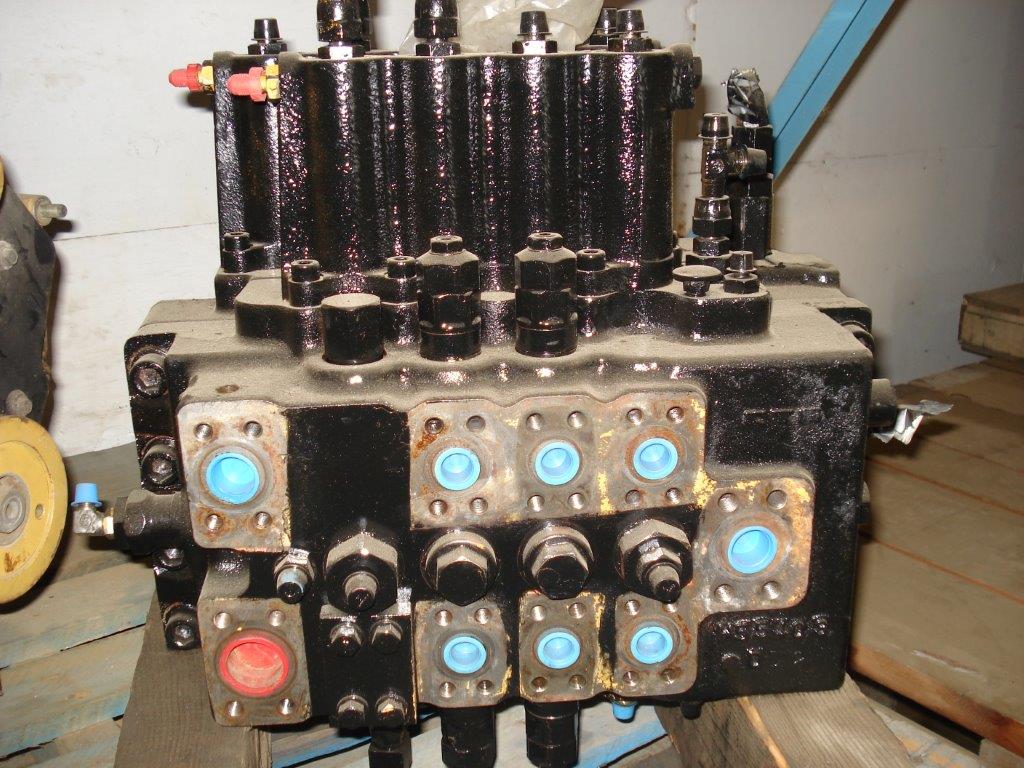 Excavator Control valves