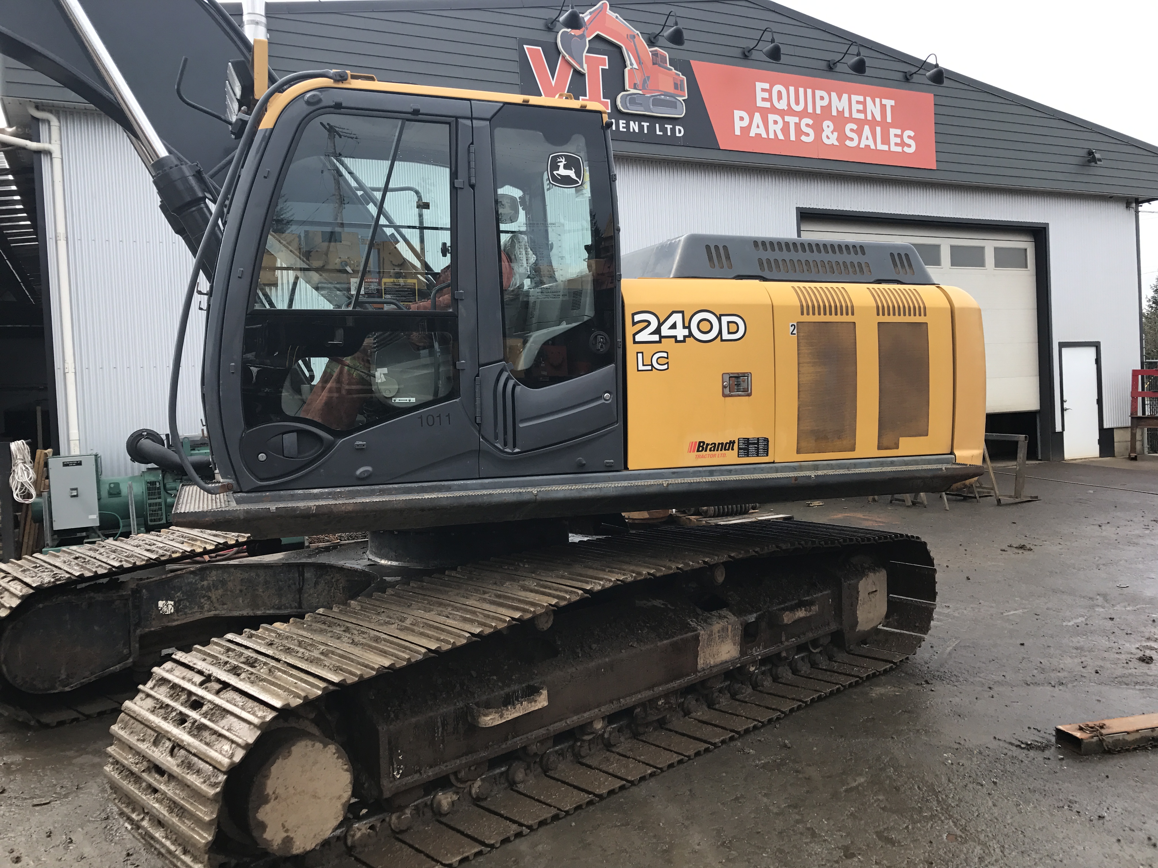 John Deere 240D LC Excavator V I Equipment john-deere-240d-lc-excavator-v-i-equipment