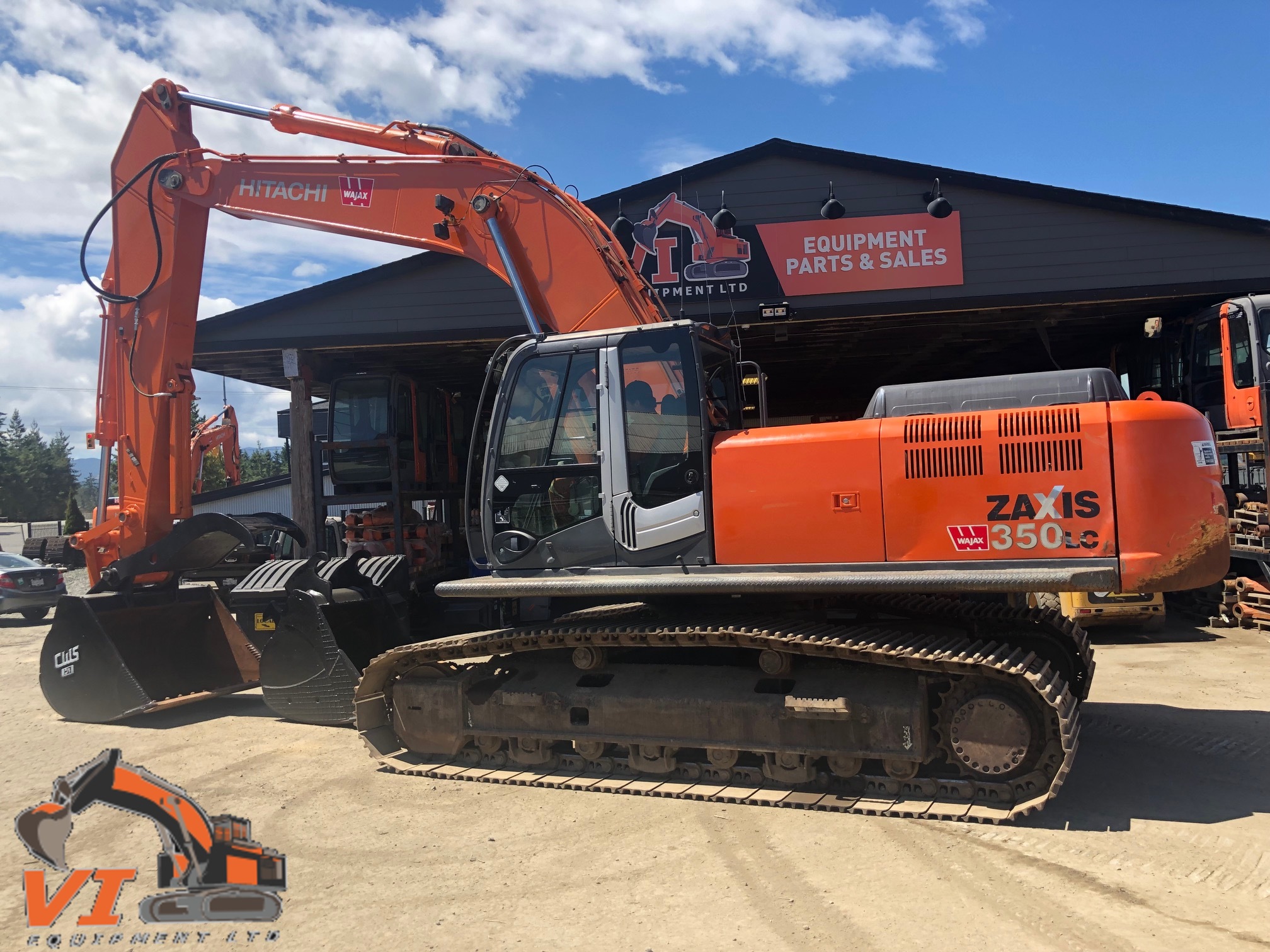 Hitachi ZX 1353 Excavator 137,000 V.I. Equipment